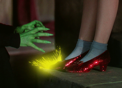 Los zapatos rojos de Dorothy en El Mago de Oz
